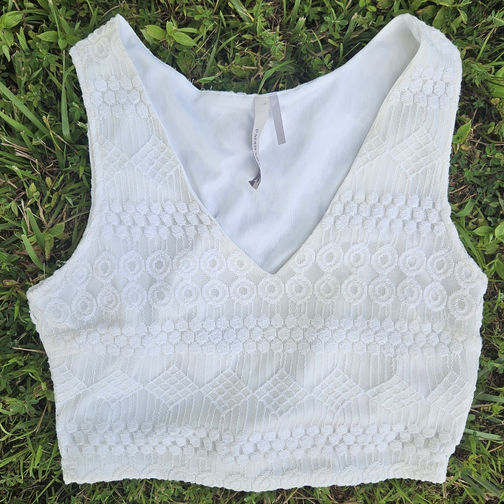 Lace Crop Top Size M